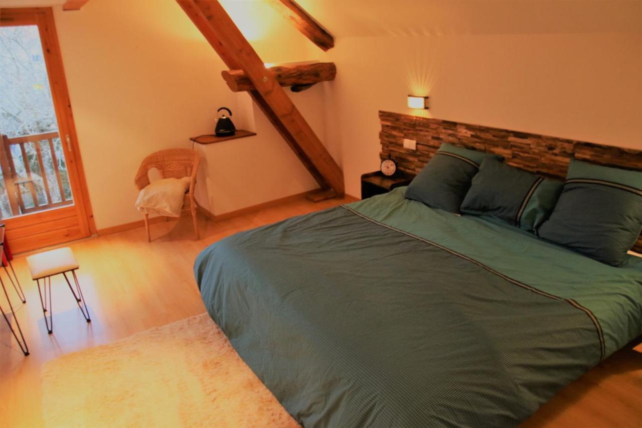 Chambres D'Hotes Les Peschiers Шатору-лез-Альп Экстерьер фото